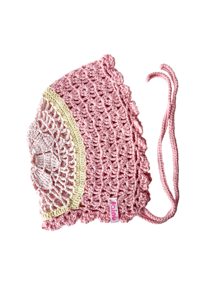 Bonnet rose en crochet, motif fleur